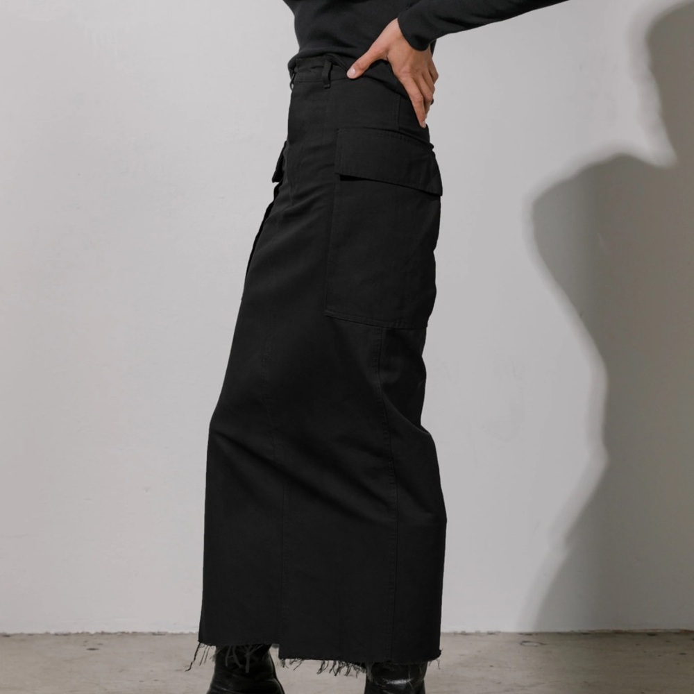 Local European Cargo Skirt